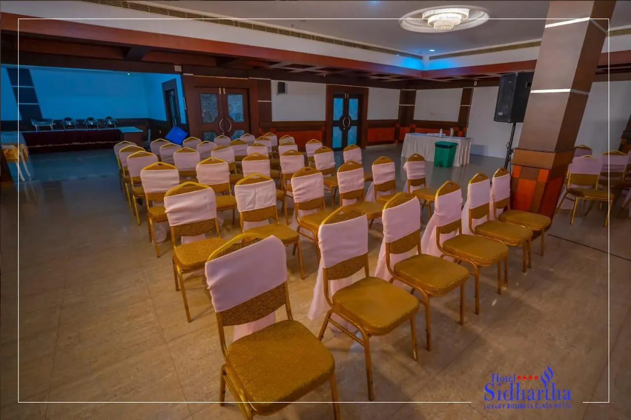 Hotel Sidhartha Chalakudy Kizhake Chālakudi 4*,  Índia